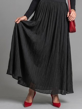Emmeline | Elegant Pleated Turtleneck Maxi Dress