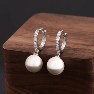 The Modern Pearl Drop Earrings