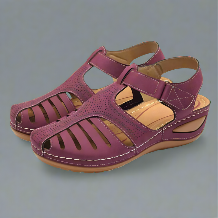 Hanna | Closed-Toe Sandals