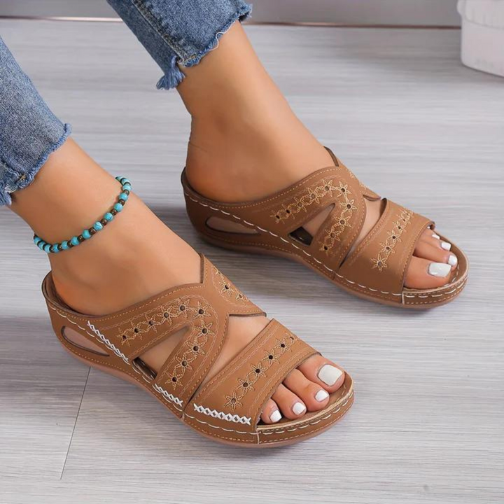 Emma | Slip-On Sandals