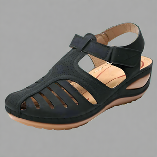 Hanna | Closed-Toe Sandals