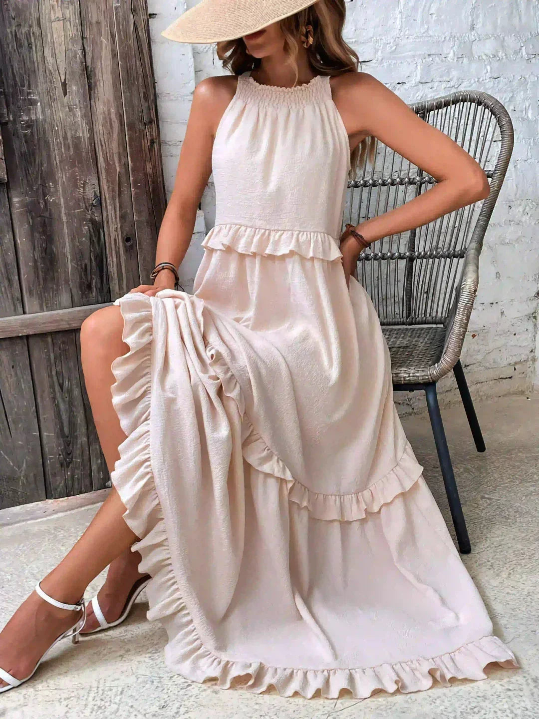 Lou | Elegant Sleeveless Dress with Ruffles
