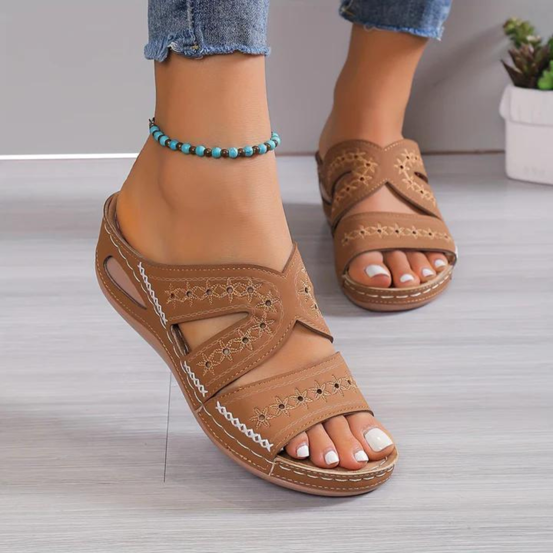 Emma | Slip-On Sandals