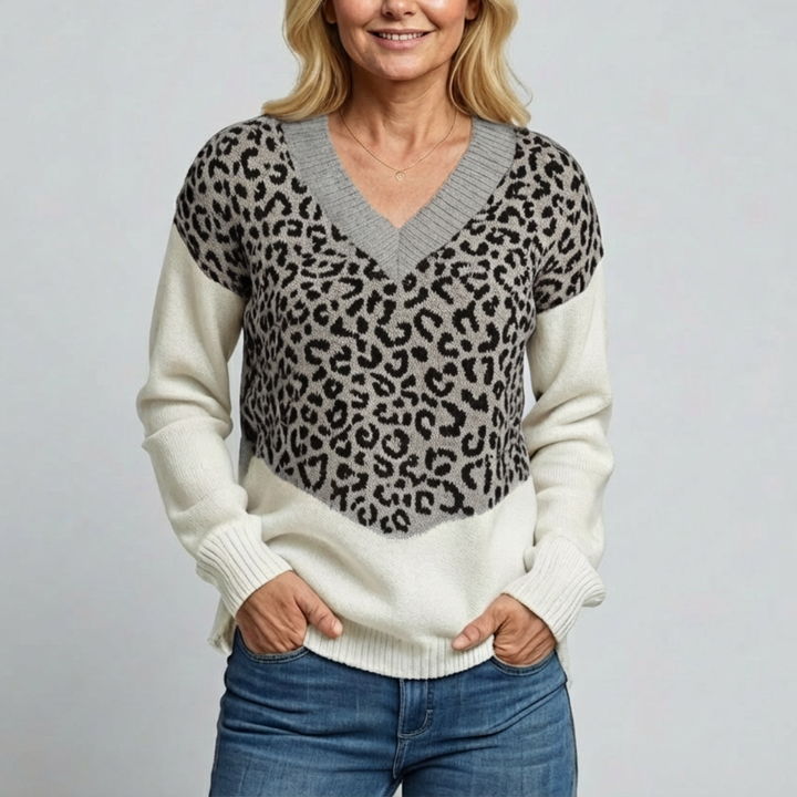 Isa | Chic Leopard Sweater