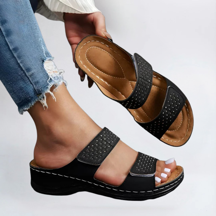 Lynn | Perforated Sandals