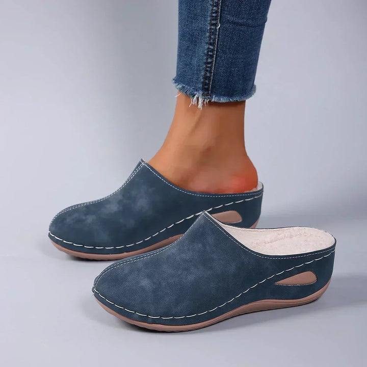 Mare | Closed-Toe Slippers