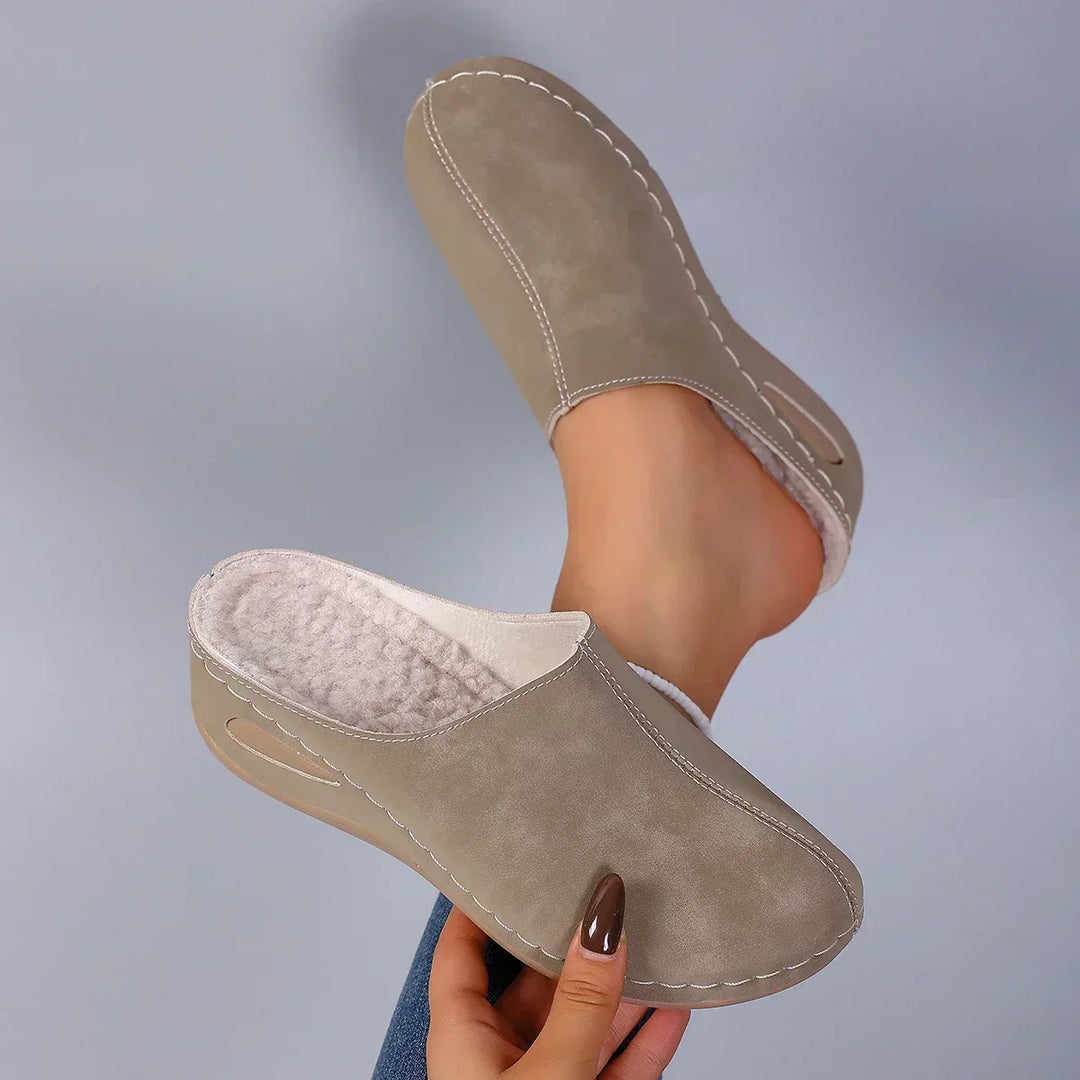 Mare | Closed-Toe Slippers