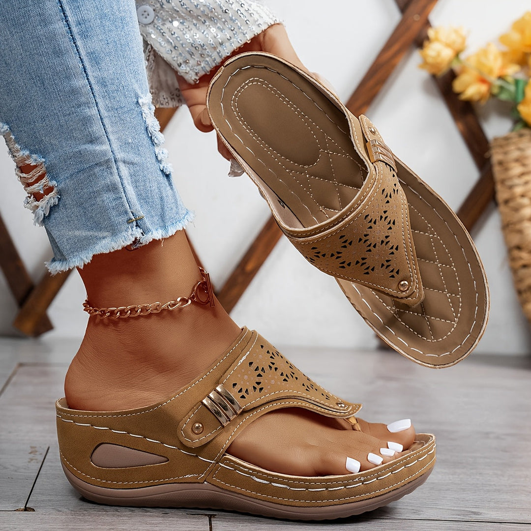 Wendy | Rhinestone Sandals