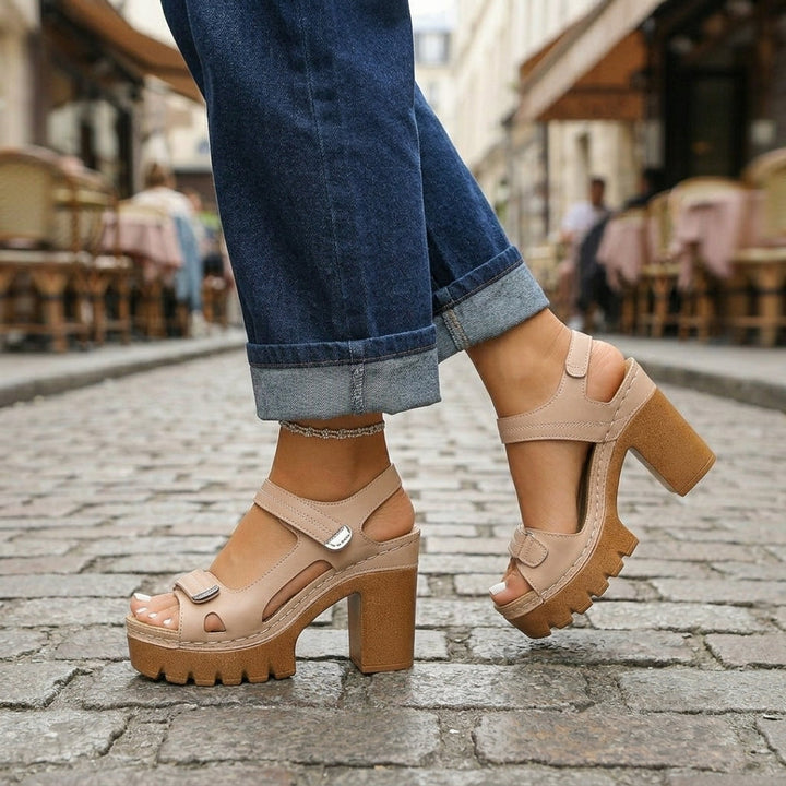 Paula | Everyday Sandals with Heel