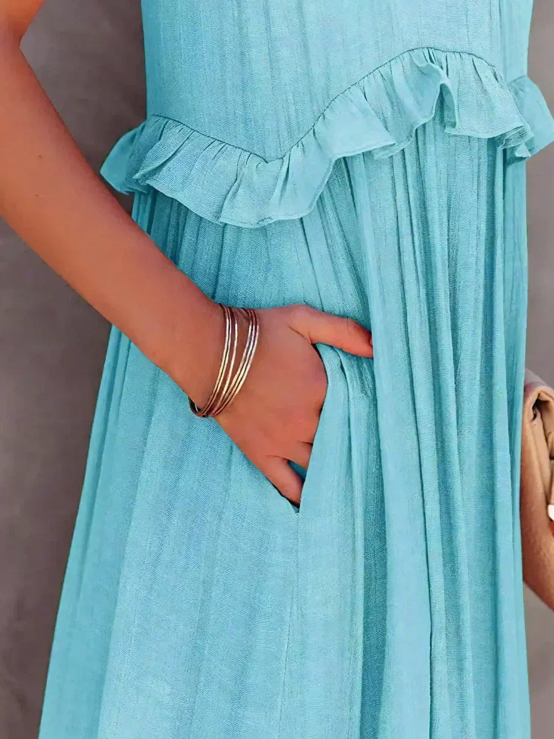 Lou | Elegant Sleeveless Dress with Ruffles