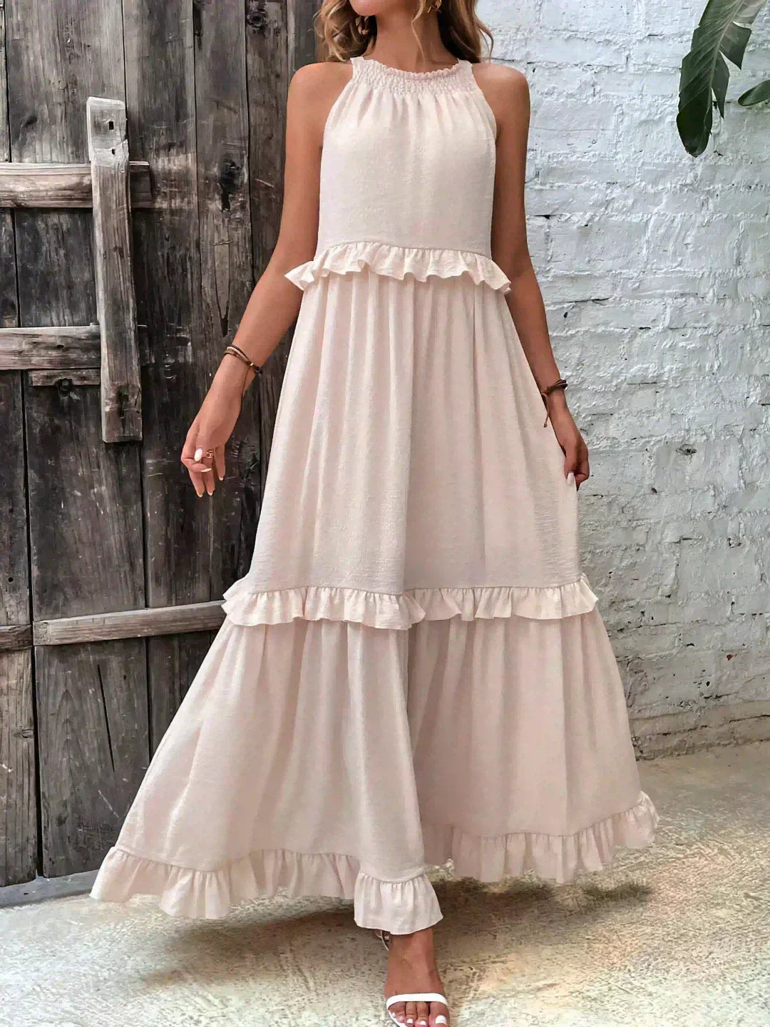 Lou | Elegant Sleeveless Dress with Ruffles
