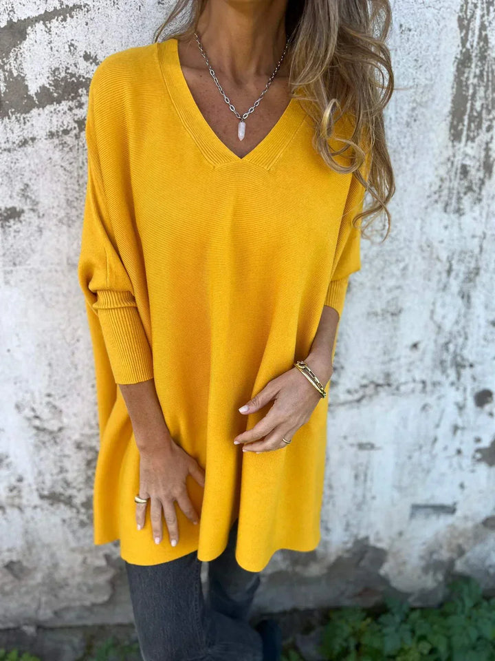 Kira | Oversized Sweater with Relaxed V-Neck