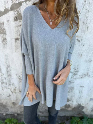 Kira | Oversized Sweater with Relaxed V-Neck