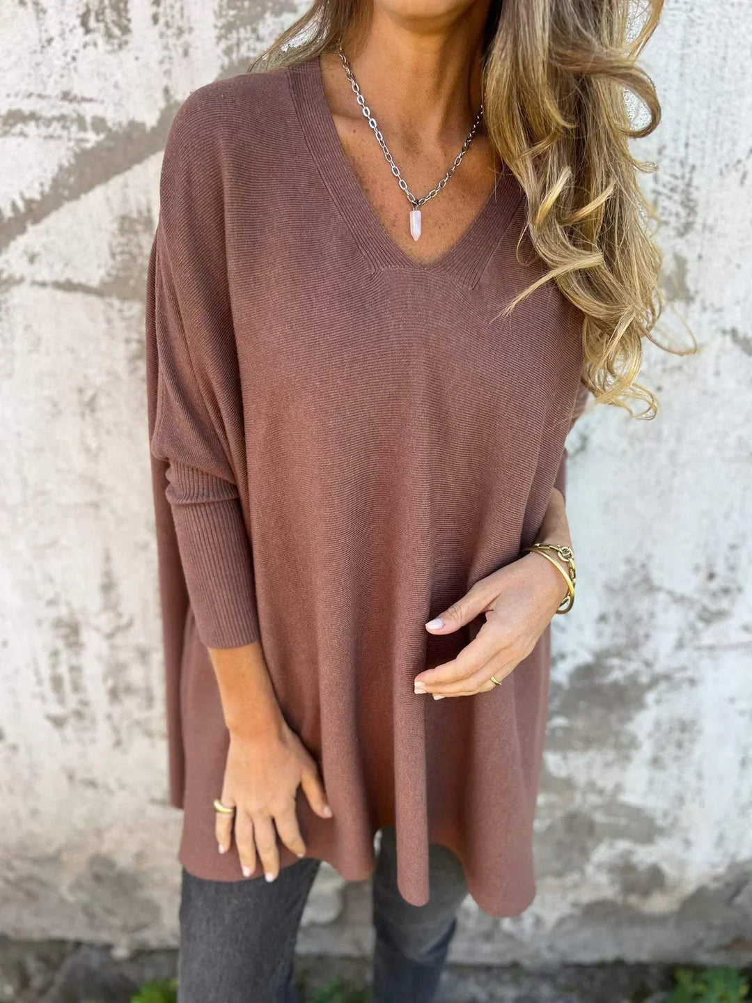 Kira | Oversized Sweater with Relaxed V-Neck