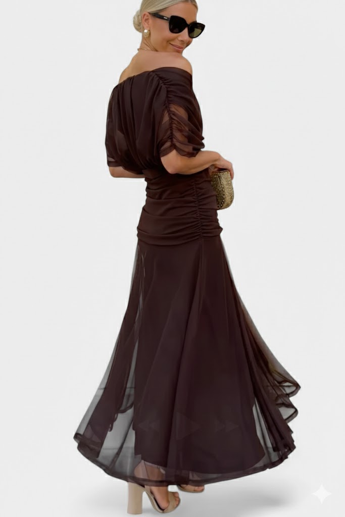 Mirella | The Maxi Dress That Turns Heads