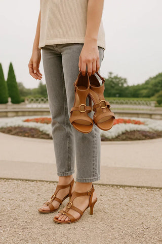 Vanessa | Elegance Without Compromising Comfort