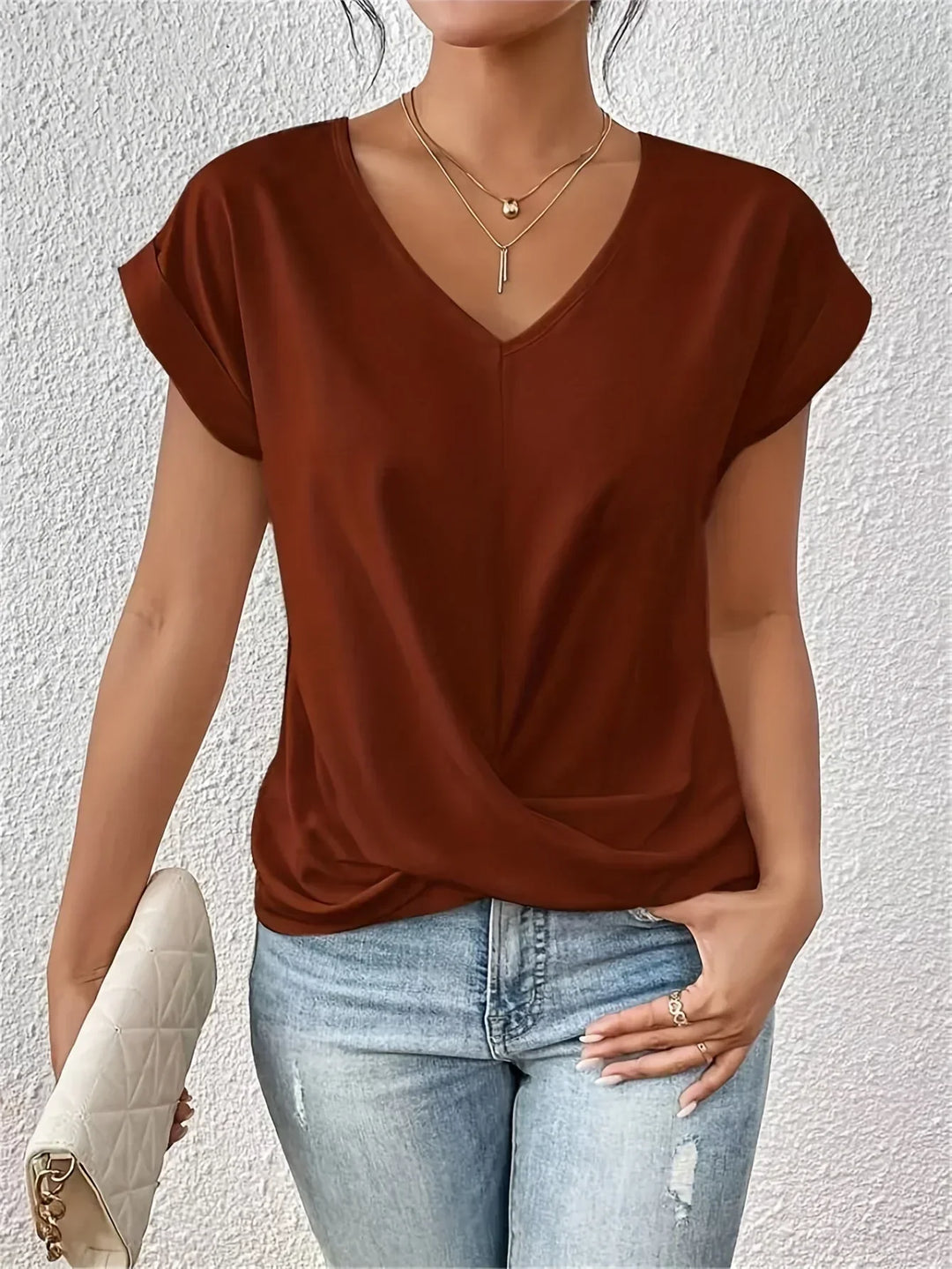 Nilay | Chic Short-Sleeve V-Neck T-Shirt